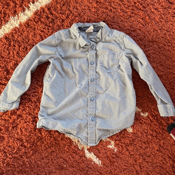 2T boys bundle lot Nike, H&M, carters, etc. 13 items - Picture 5 of 6